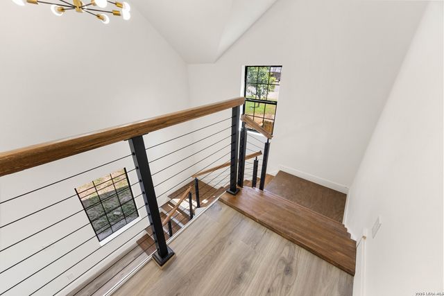 327 RAINBOW DR, San Antonio, TX 78209