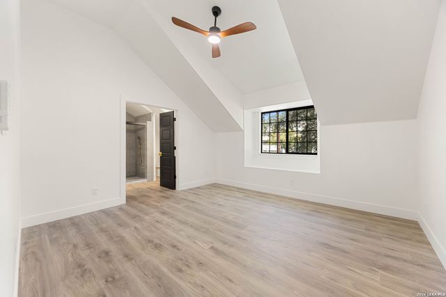 327 RAINBOW DR, San Antonio, TX 78209