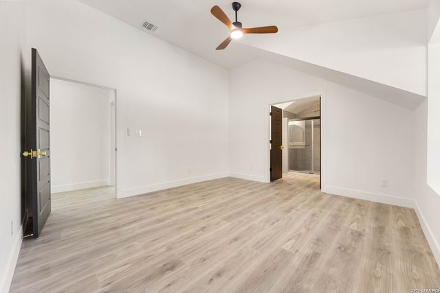 327 RAINBOW DR, San Antonio, TX 78209