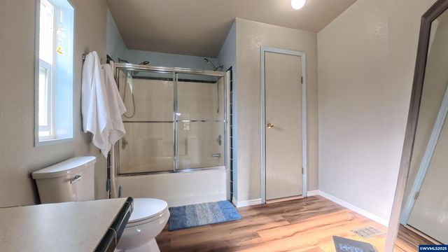 34125 E Lacomb Rd, Lebanon, OR 97355