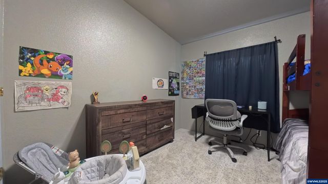 34125 E Lacomb Rd, Lebanon, OR 97355