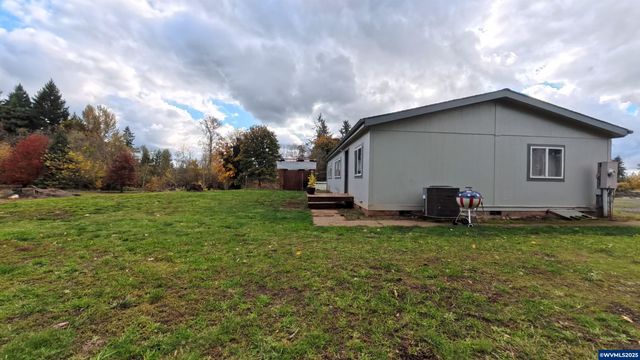 34125 E Lacomb Rd, Lebanon, OR 97355