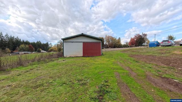 34125 E Lacomb Rd, Lebanon, OR 97355