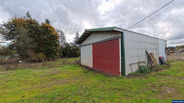 34125 E Lacomb Rd, Lebanon, OR 97355