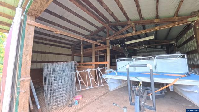 34125 E Lacomb Rd, Lebanon, OR 97355