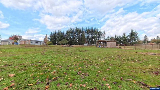 34125 E Lacomb Rd, Lebanon, OR 97355