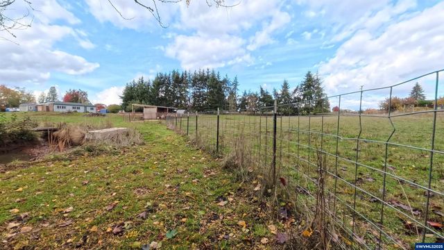 34125 E Lacomb Rd, Lebanon, OR 97355