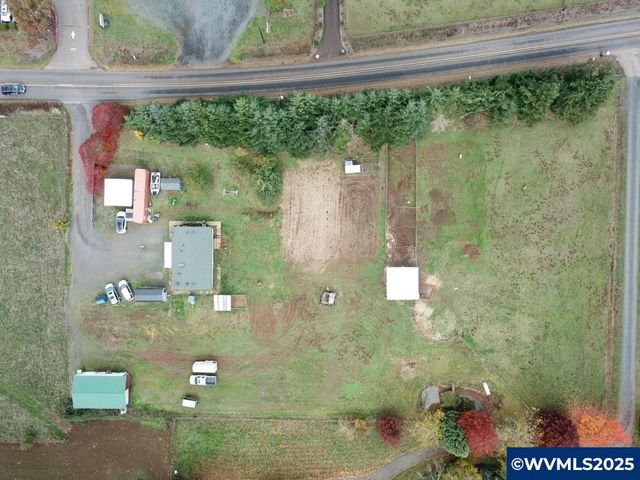34125 E Lacomb Rd, Lebanon, OR 97355