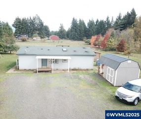 34125 E Lacomb Rd, Lebanon, OR 97355