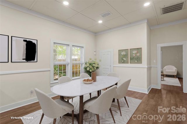 209 E Wilson Avenue, Mooresville, NC 28115