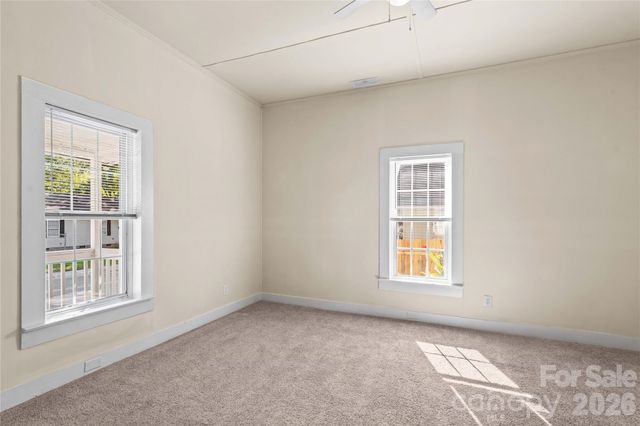 209 E Wilson Avenue, Mooresville, NC 28115