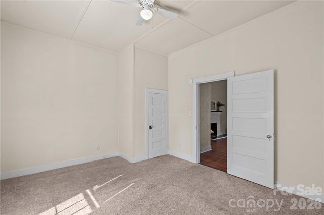 209 E Wilson Avenue, Mooresville, NC 28115