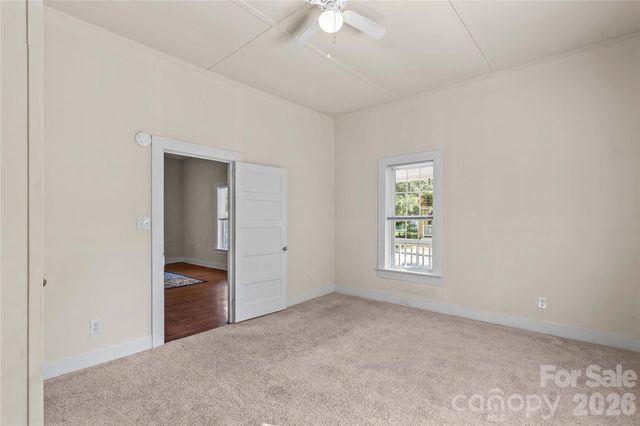 209 E Wilson Avenue, Mooresville, NC 28115
