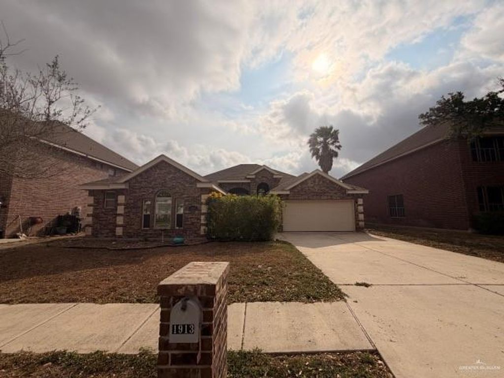 1913 Bunting Lane, Mission, TX 78572