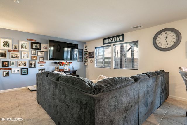 909 Convair Court, Reno, NV 89506