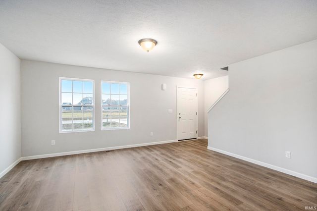 1324 Mackey Drive, South Bend, IN 46614