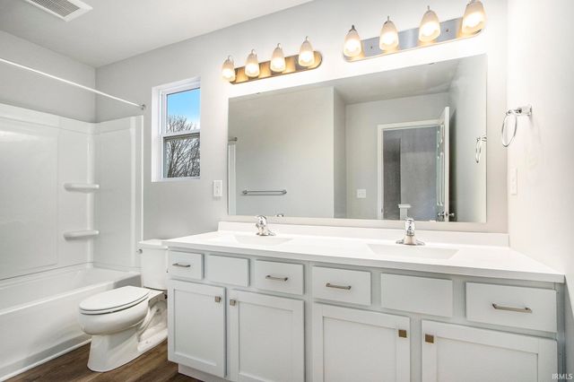 1324 Mackey Drive, South Bend, IN 46614