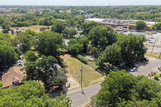 336 Leads Street, Dallas, TX 75203