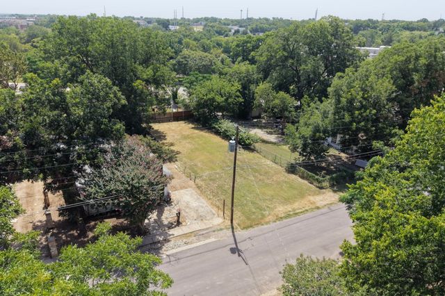 336 Leads Street, Dallas, TX 75203