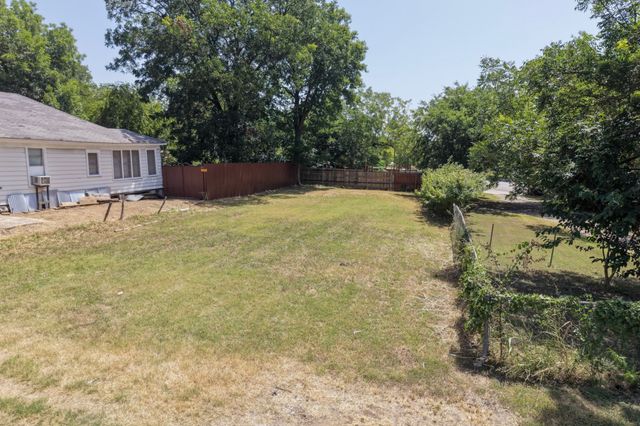 336 Leads Street, Dallas, TX 75203
