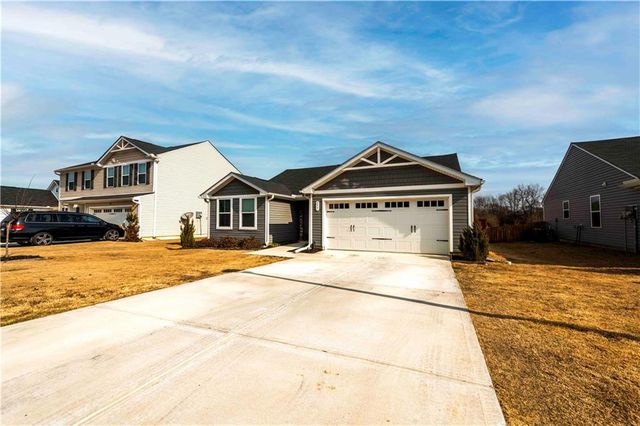 377 Cartecay Drive, Calhoun, GA 30701