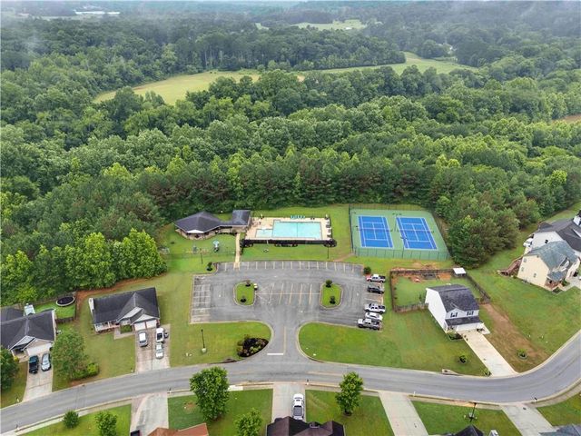 377 Cartecay Drive, Calhoun, GA 30701