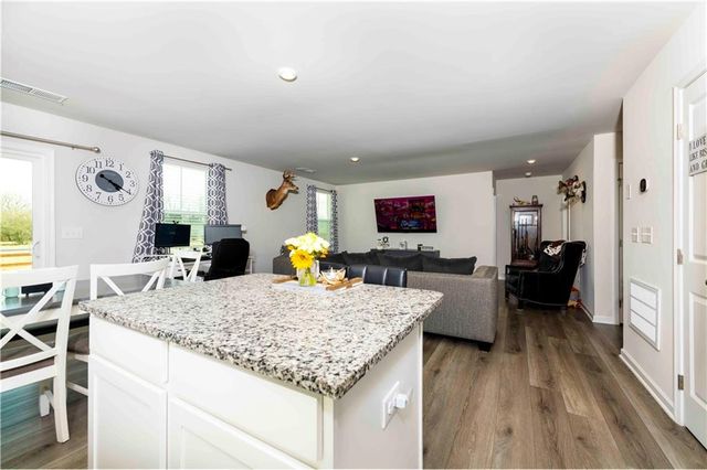 377 Cartecay Drive, Calhoun, GA 30701