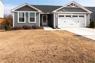 377 Cartecay Drive, Calhoun, GA 30701