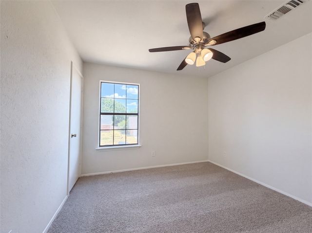 4622 Covington Court, Grand Prairie, TX 75052