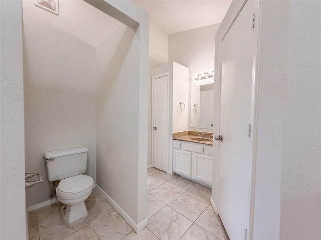 4622 Covington Court, Grand Prairie, TX 75052