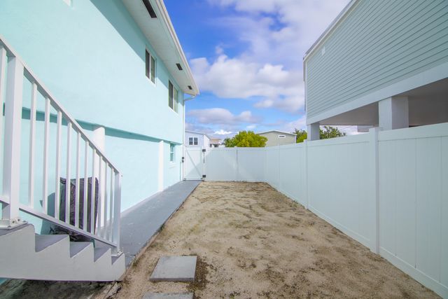 27332 St Martin Lane, Ramrod Key, FL 33042