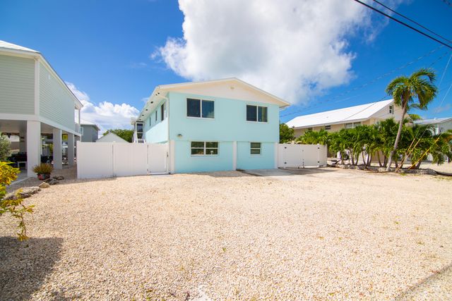 27332 St Martin Lane, Ramrod Key, FL 33042