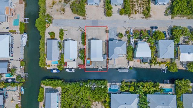 27332 St Martin Lane, Ramrod Key, FL 33042