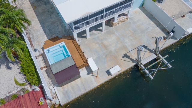 27332 St Martin Lane, Ramrod Key, FL 33042