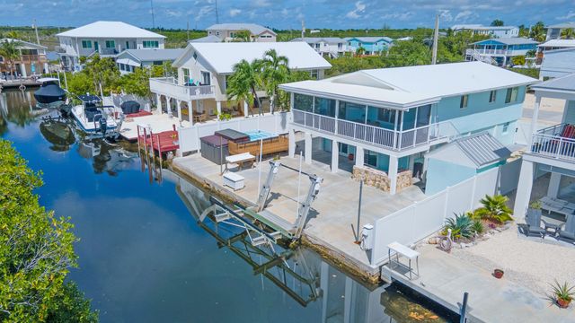 27332 St Martin Lane, Ramrod Key, FL 33042