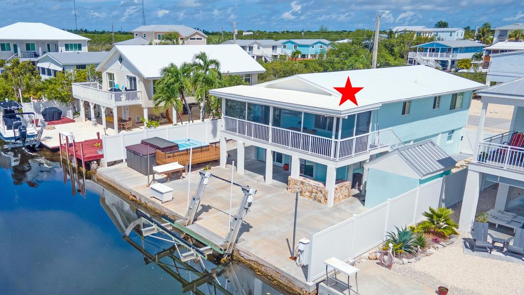 27332 St Martin Lane, Ramrod Key, FL 33042