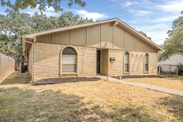 1201 Kingston Drive, Lewisville, TX 75067