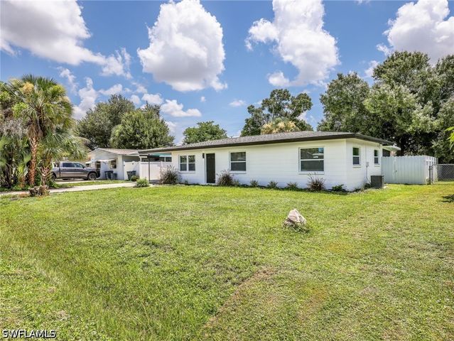 1196 Pine Lake DR, Cape Coral, FL 33909