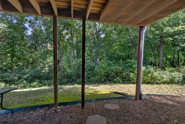 2013 WYNFIELD DR, Columbia, MO 65203