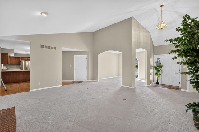 2013 WYNFIELD DR, Columbia, MO 65203