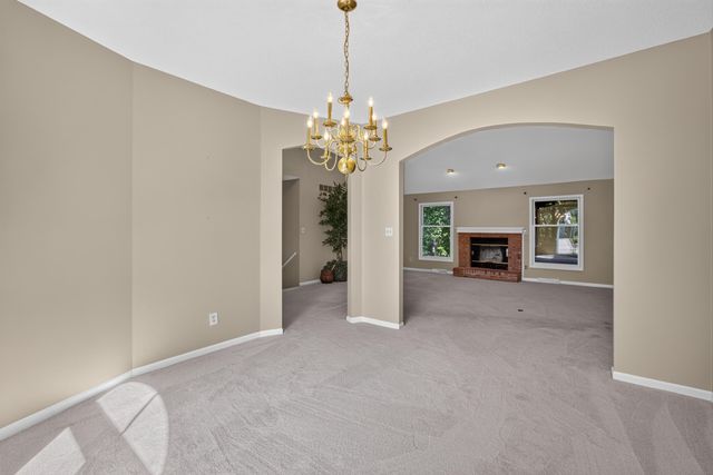 2013 WYNFIELD DR, Columbia, MO 65203