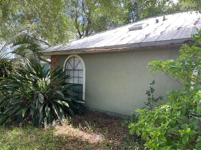 570 LONDONDERRY Circle SE, Palm Bay, FL 32909