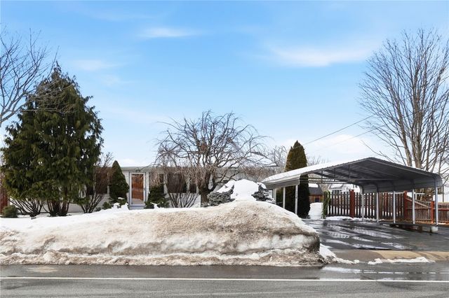 173 Hopkins Hill Road, Coventry, RI 02816