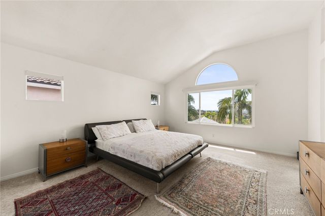 51 La Perla, Lake Forest, CA 92610