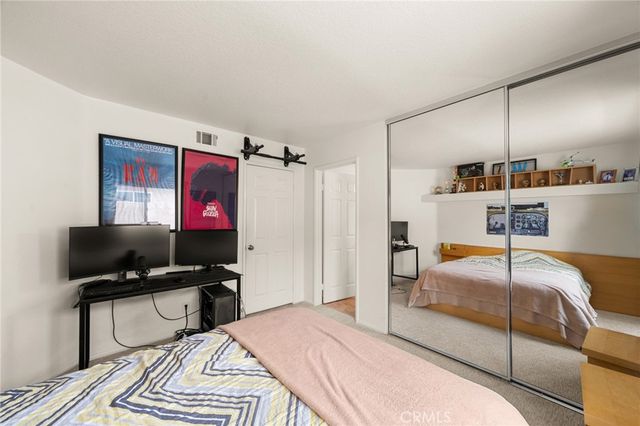51 La Perla, Lake Forest, CA 92610
