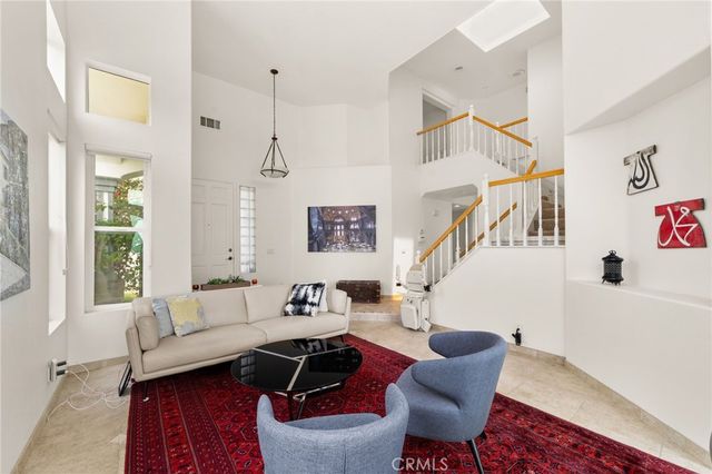 51 La Perla, Lake Forest, CA 92610