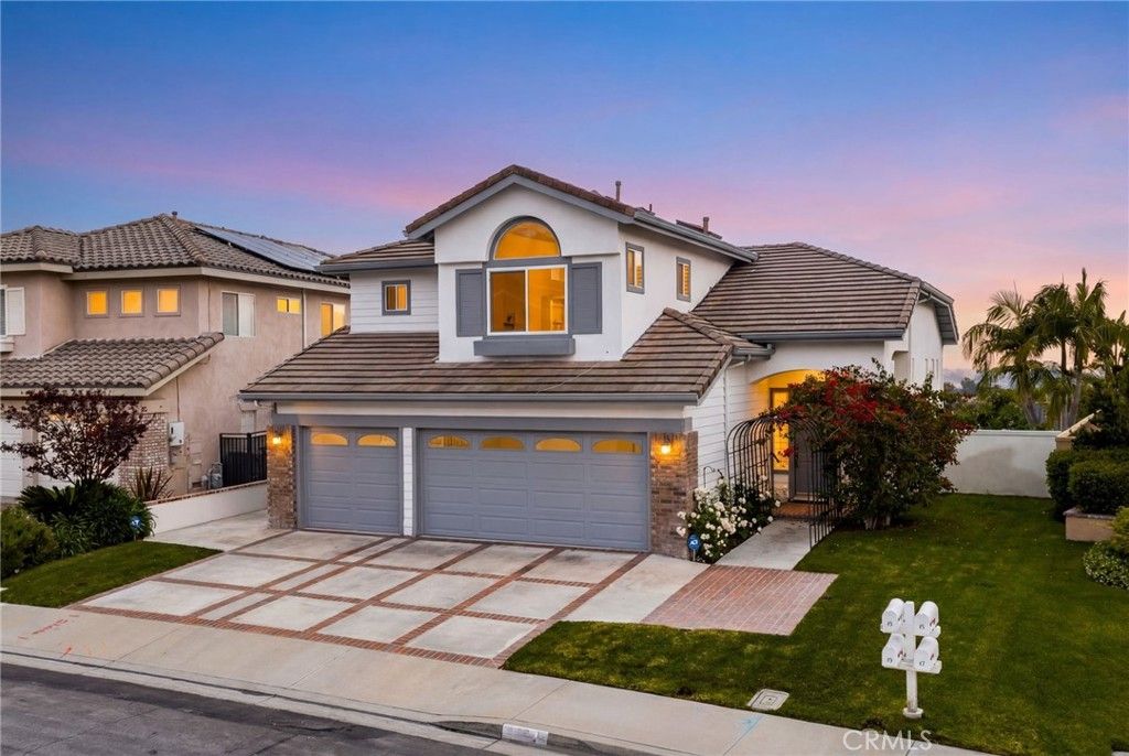 51 La Perla, Lake Forest, CA 92610
