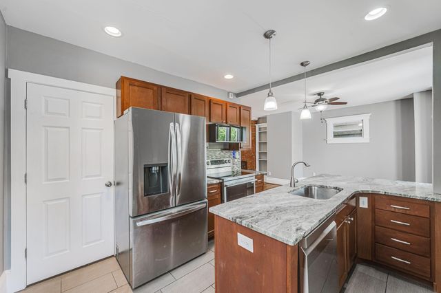 951 S Champion Avenue, Columbus, OH 43206