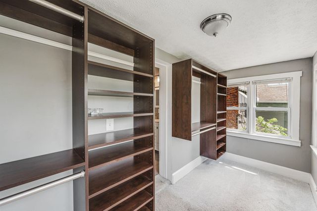 951 S Champion Avenue, Columbus, OH 43206
