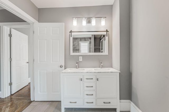 951 S Champion Avenue, Columbus, OH 43206